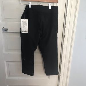 NWT Lululemon Never Still Crop 21”